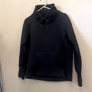- Athleta Jaquard Quilted black Pullover! Medium